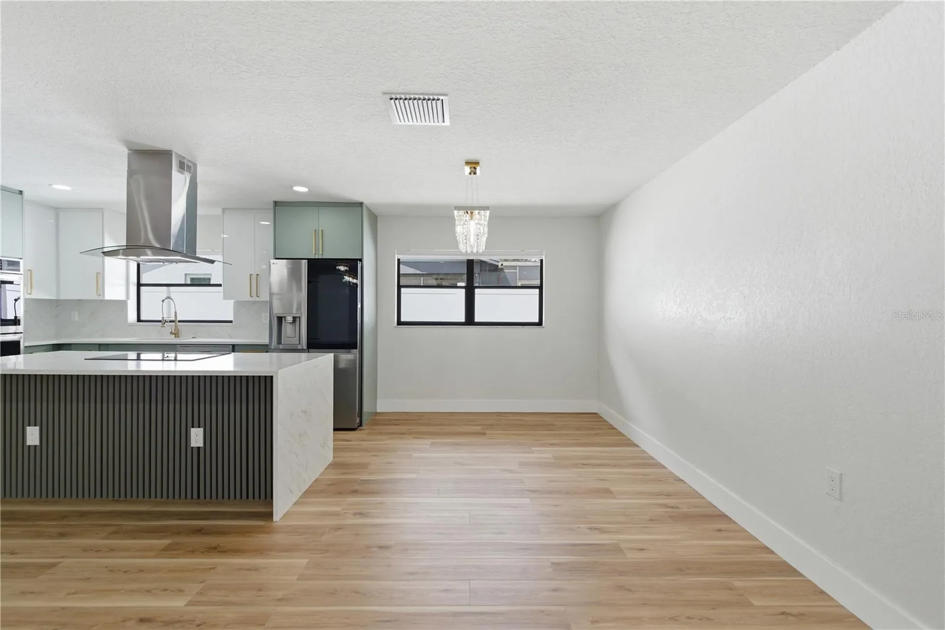 2309 Pin Oak Lane E Clearwater FL 33759