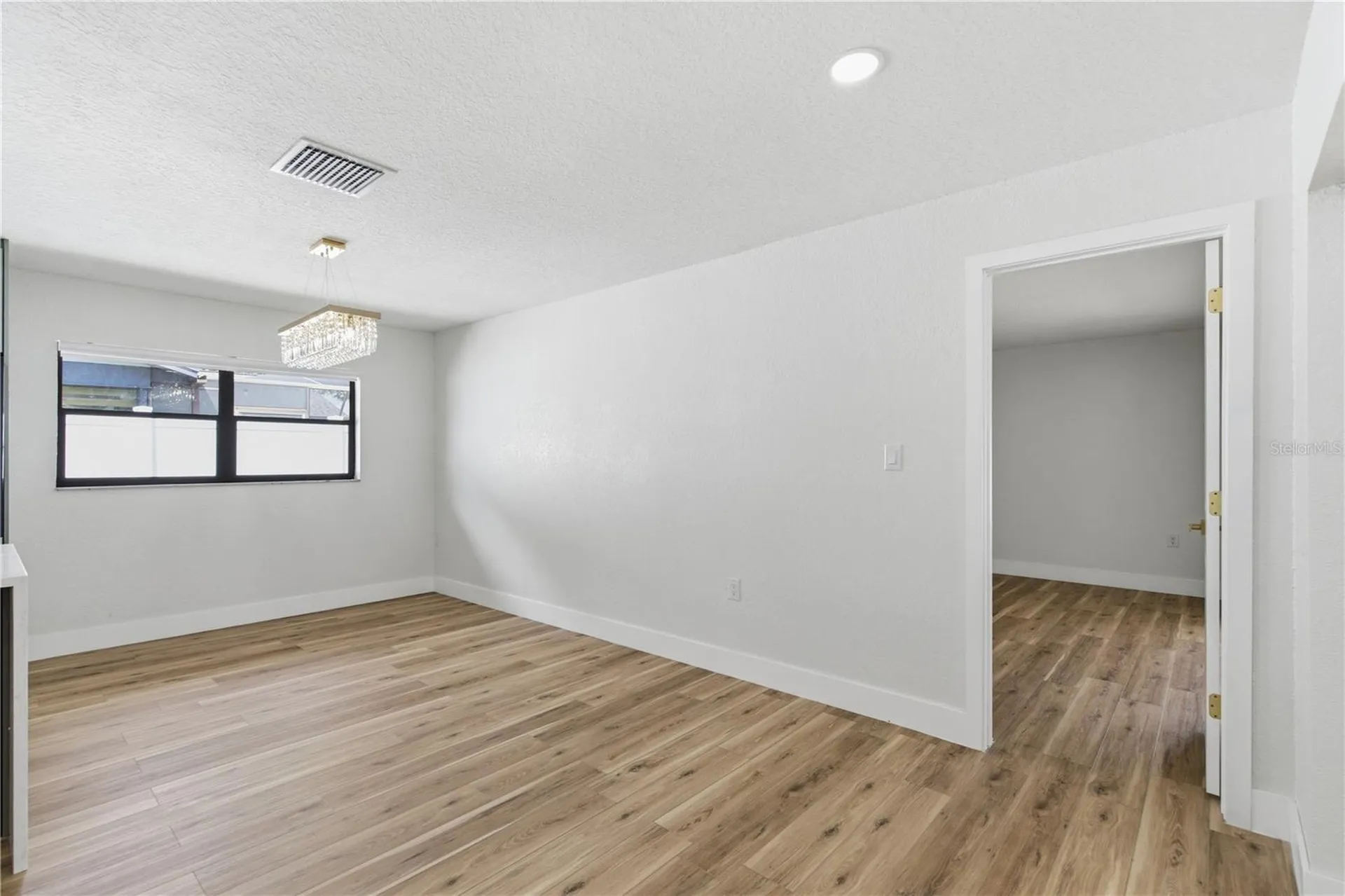 2309 Pin Oak Lane E Clearwater FL 33759