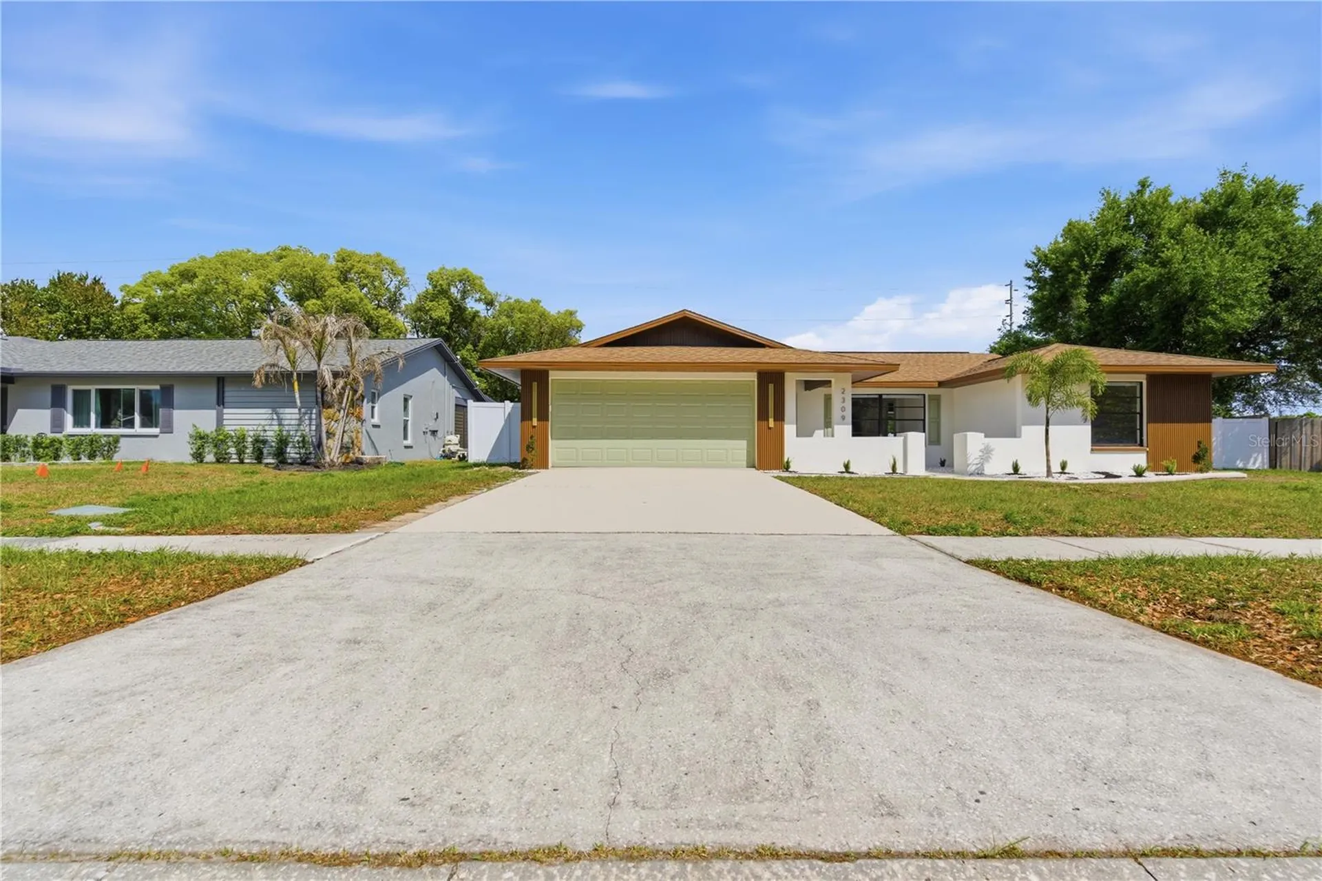 2309 Pin Oak Lane E Clearwater FL 33759