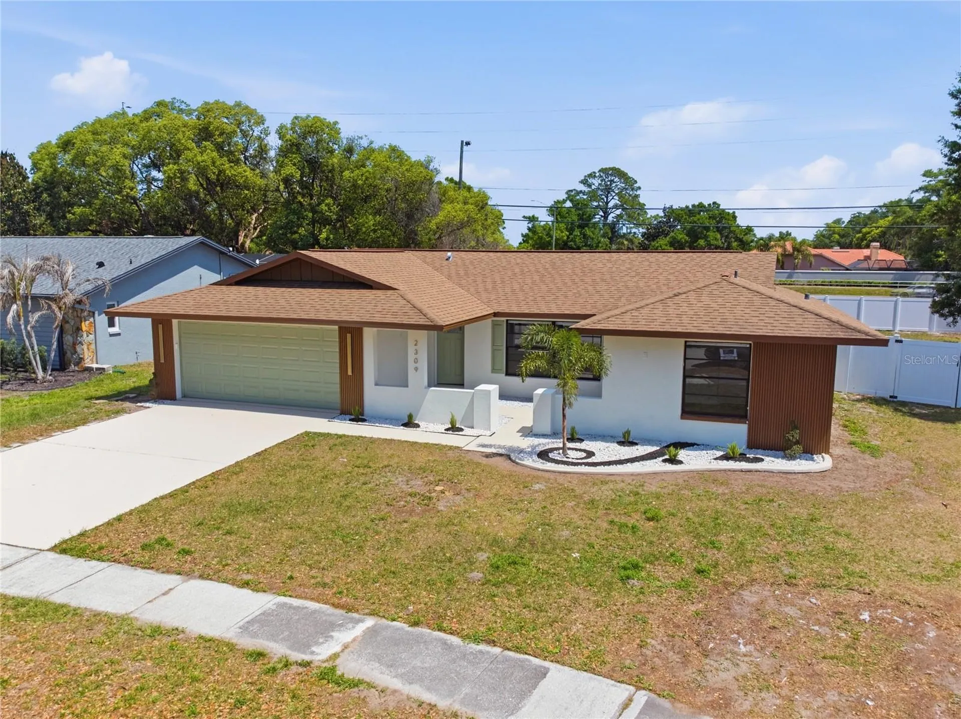 2309 Pin Oak Lane E Clearwater FL 33759