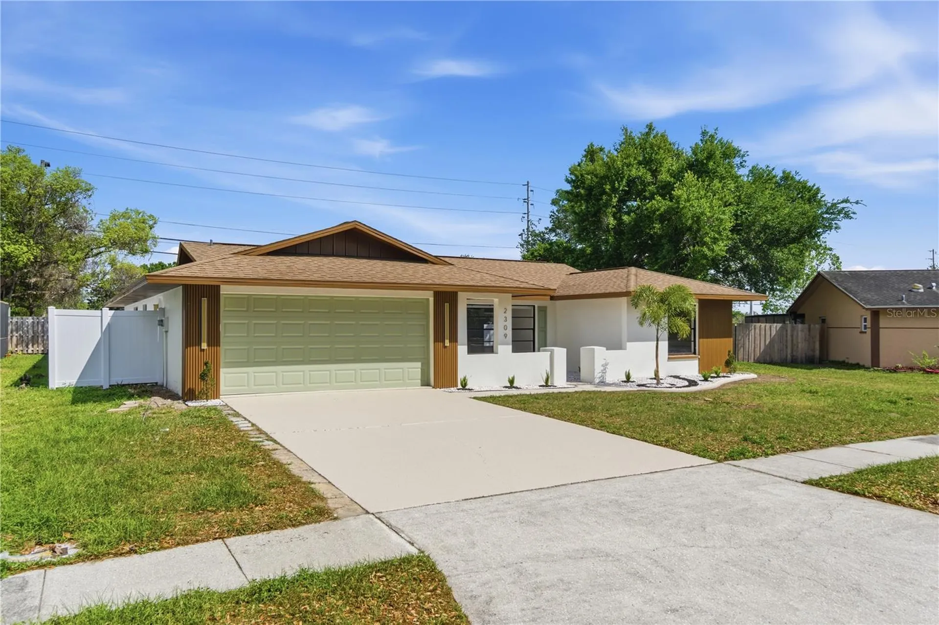 2309 Pin Oak Lane E Clearwater FL 33759