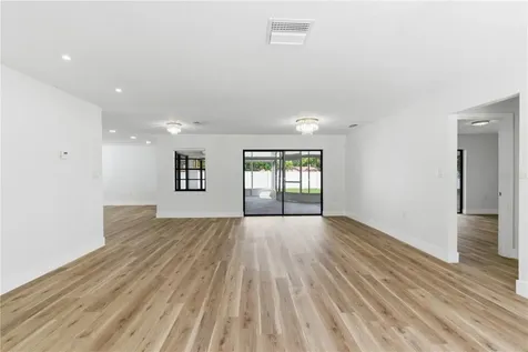 2309 Pin Oak Lane E Clearwater FL 33759