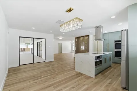 2309 Pin Oak Lane E Clearwater FL 33759