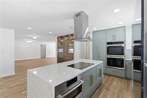 2309 Pin Oak Lane E Clearwater FL 33759