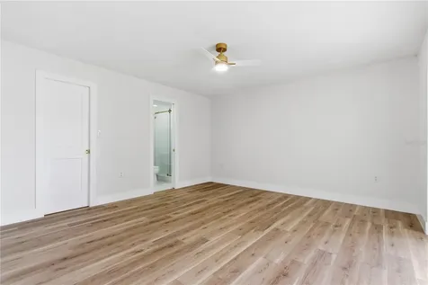 2309 Pin Oak Lane E Clearwater FL 33759