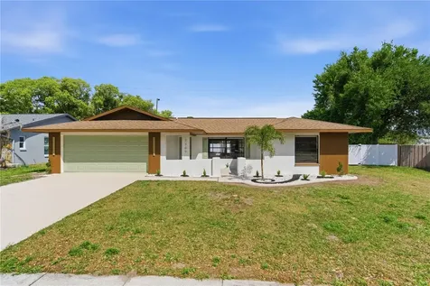 2309 Pin Oak Lane E Clearwater FL 33759