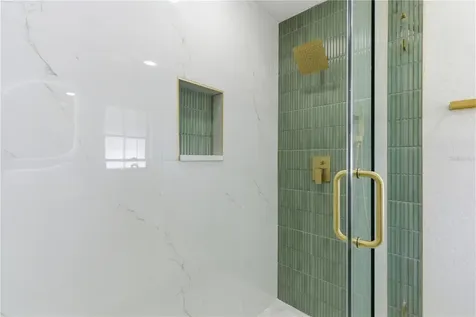 2309 Pin Oak Lane E Clearwater FL 33759