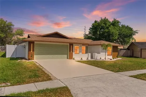2309 Pin Oak Lane E Clearwater FL 33759