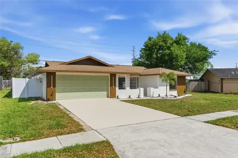 2309 Pin Oak Lane E Clearwater FL 33759