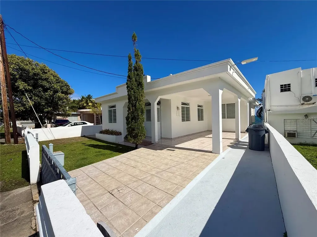 CARR#3 Beach Front House Avenue Patillas PR 00723