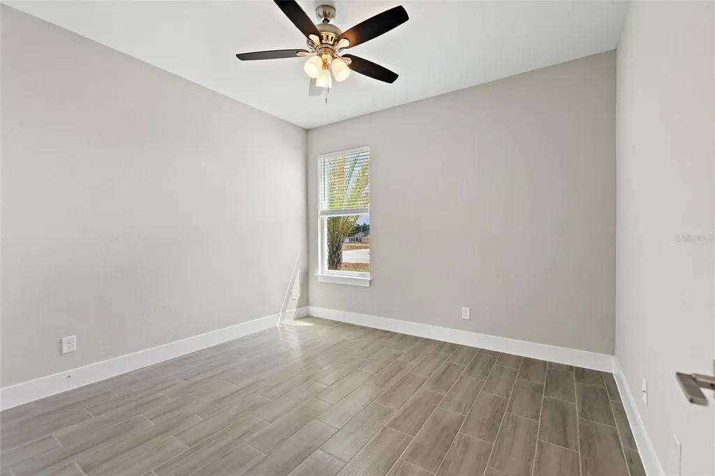 700 Desmoines Drive Kissimmee FL 34759