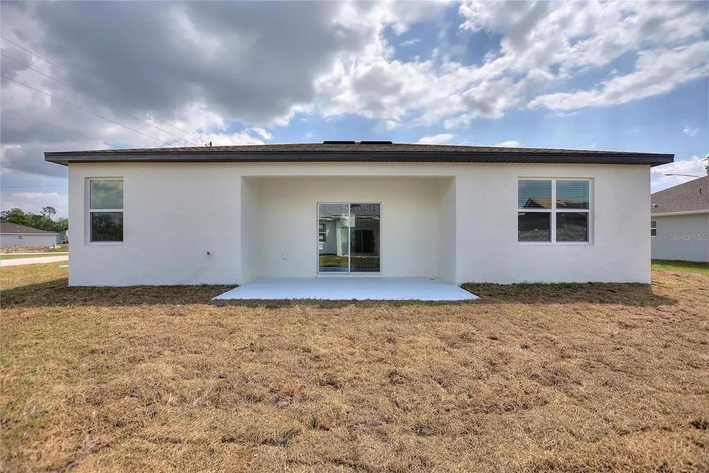 700 Desmoines Drive Kissimmee FL 34759