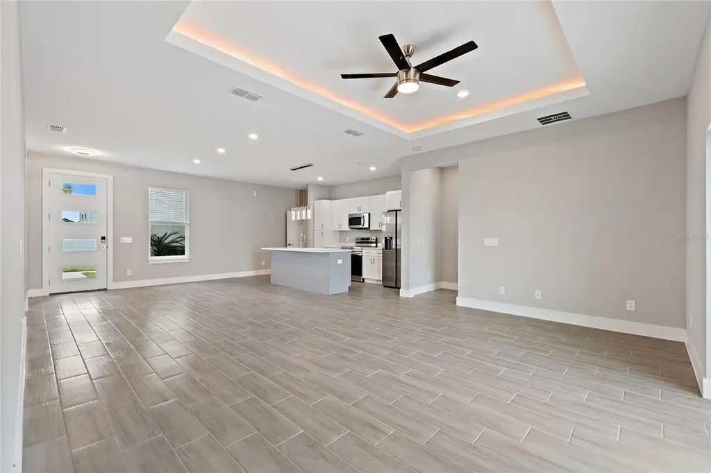 700 Desmoines Drive Kissimmee FL 34759