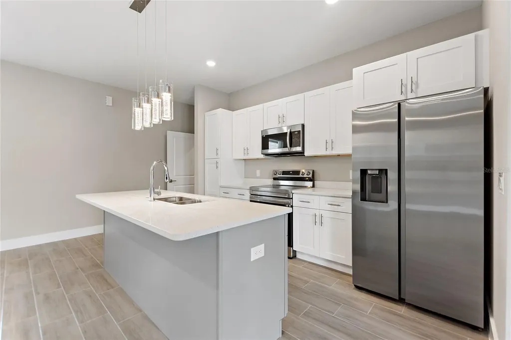 700 Desmoines Drive Kissimmee FL 34759