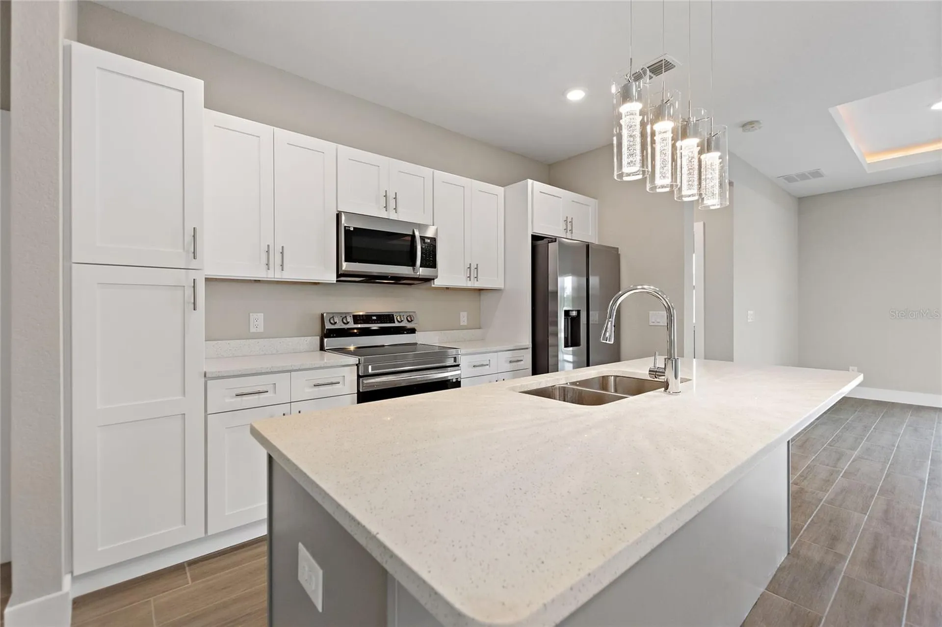 700 Desmoines Drive Kissimmee FL 34759
