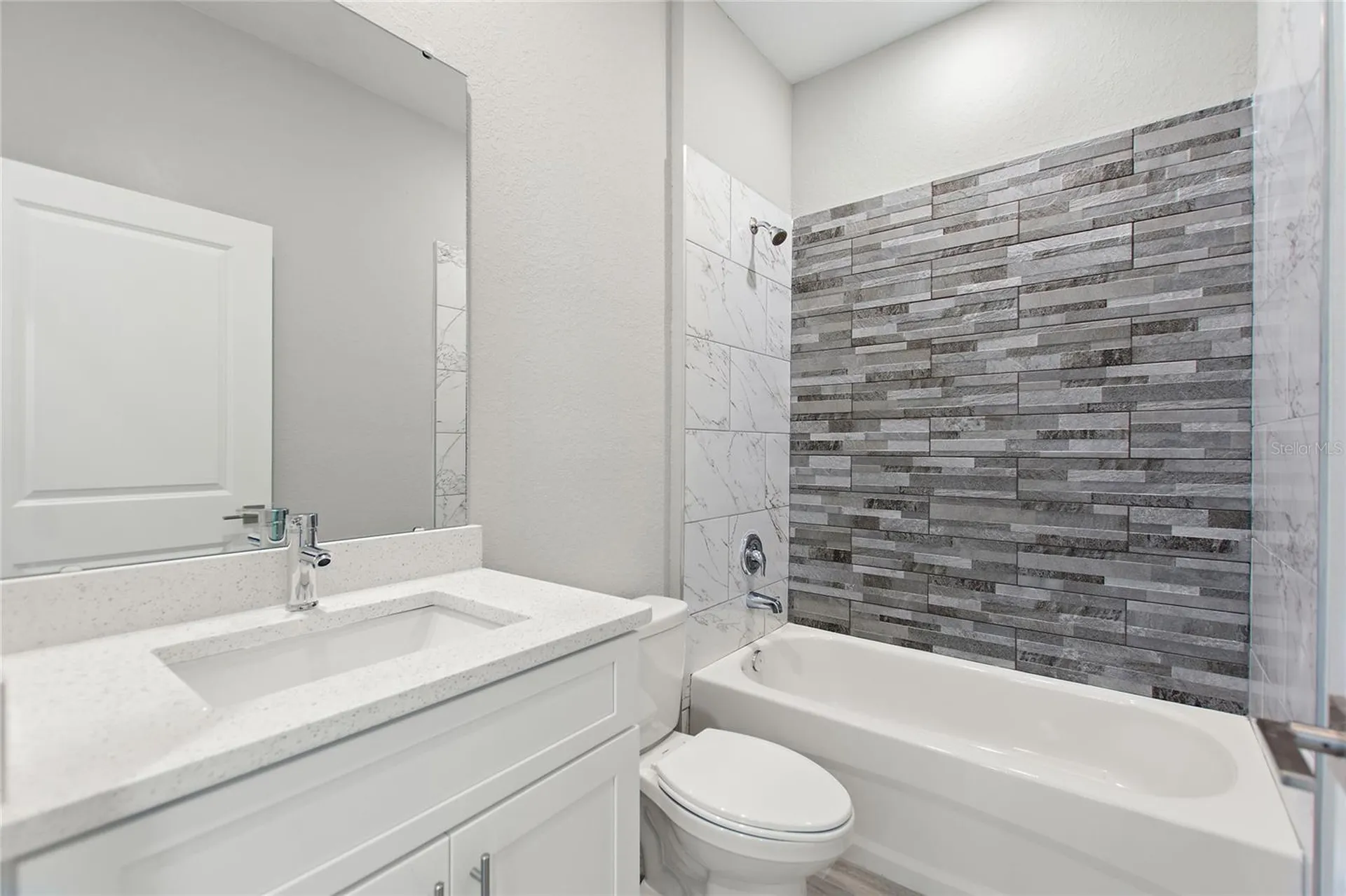 700 Desmoines Drive Kissimmee FL 34759