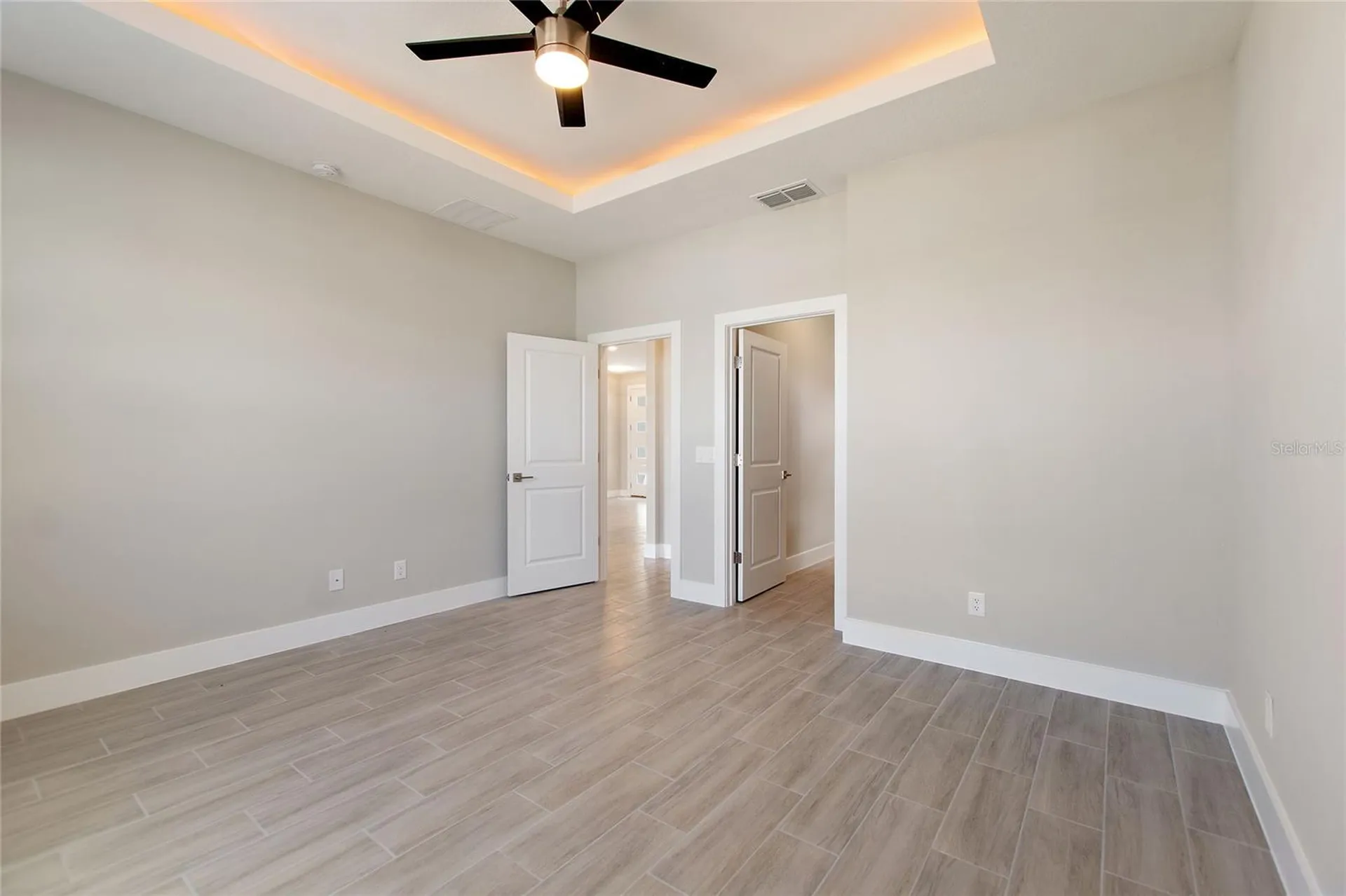 700 Desmoines Drive Kissimmee FL 34759