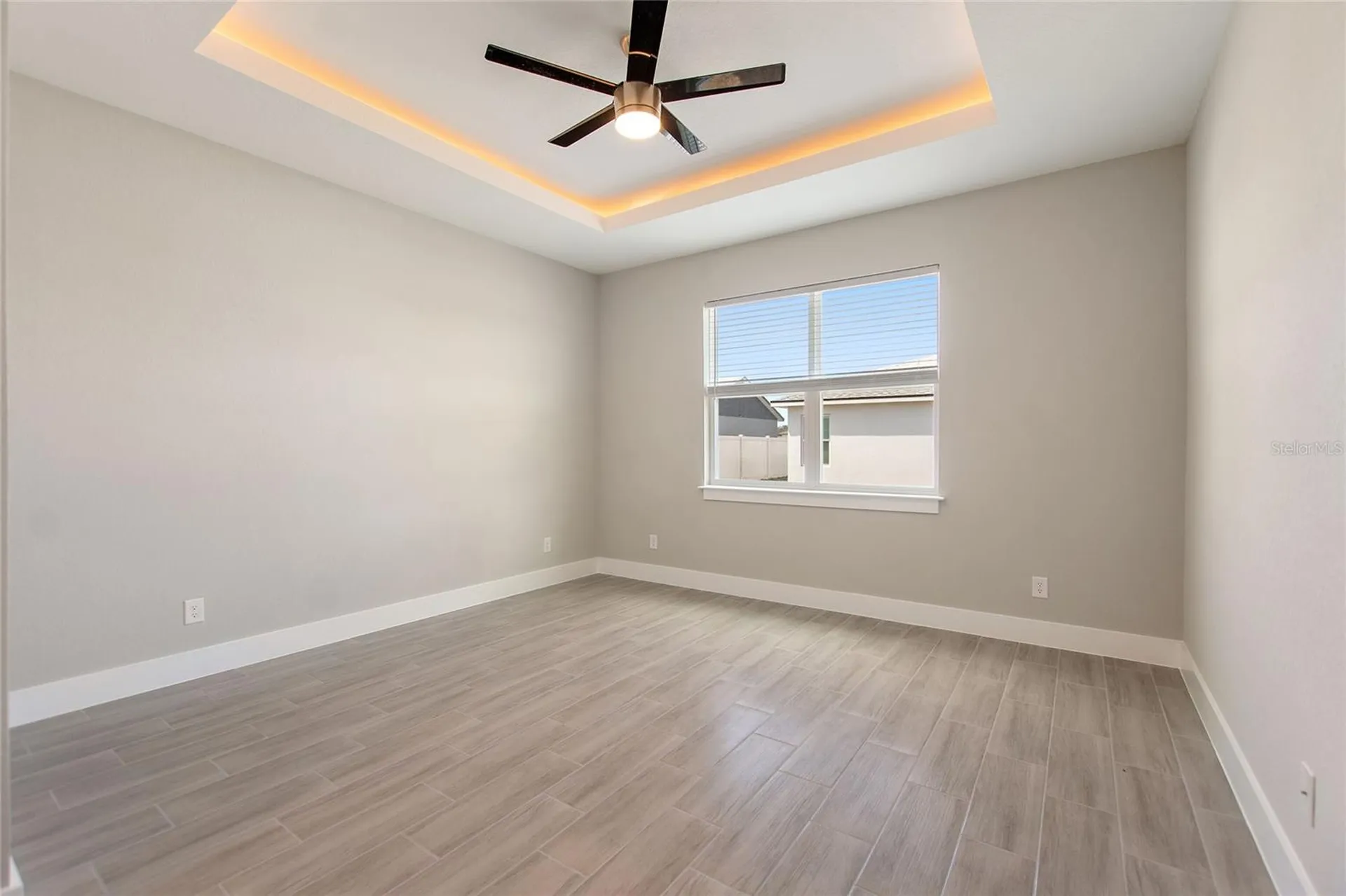 700 Desmoines Drive Kissimmee FL 34759