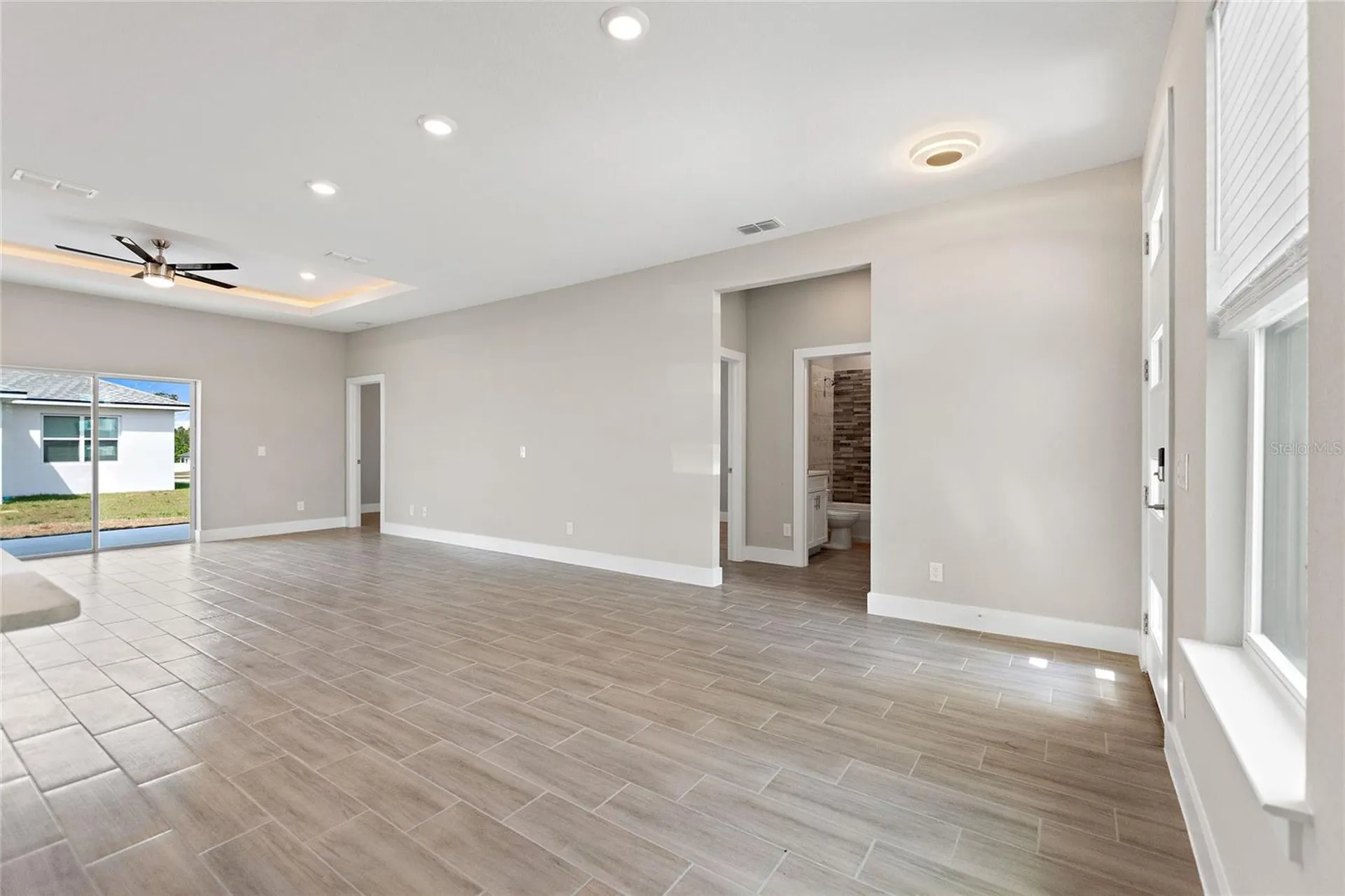 700 Desmoines Drive Kissimmee FL 34759