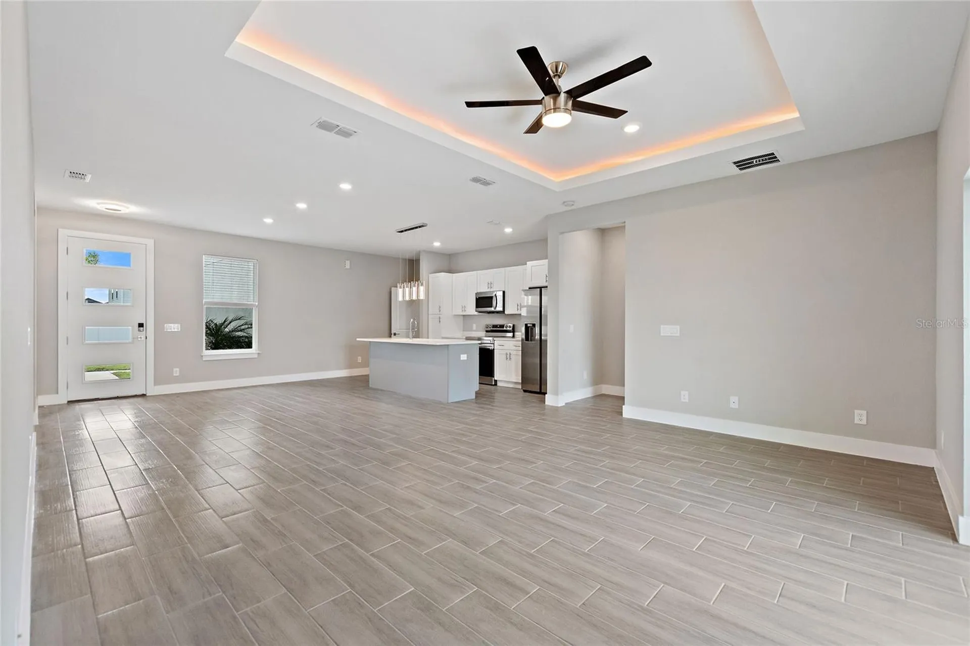 700 Desmoines Drive Kissimmee FL 34759
