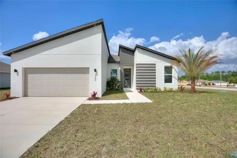 700 Desmoines Drive Kissimmee FL 34759