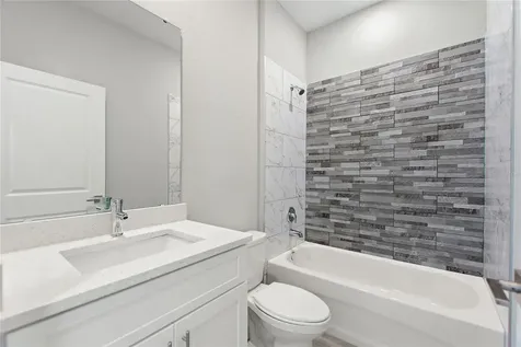700 Desmoines Drive Kissimmee FL 34759