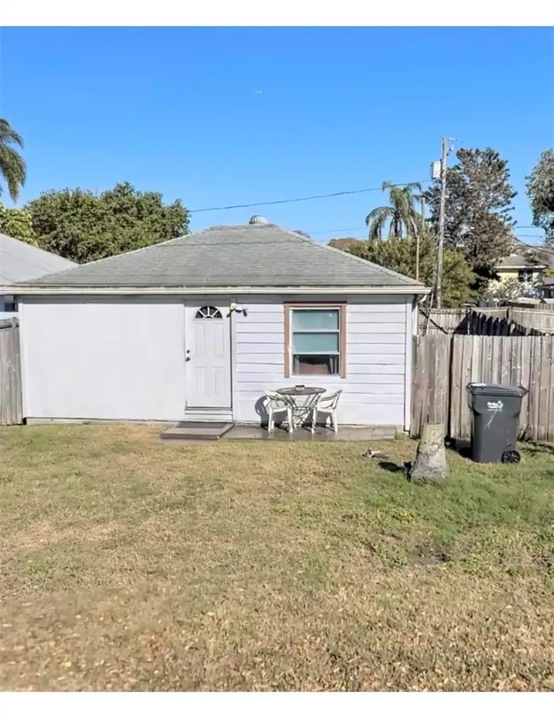 4115 28th Street N St Petersburg FL 33714