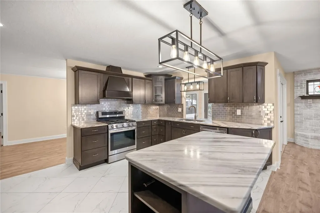 4121 SW 6th Avenue Ocala FL 34471