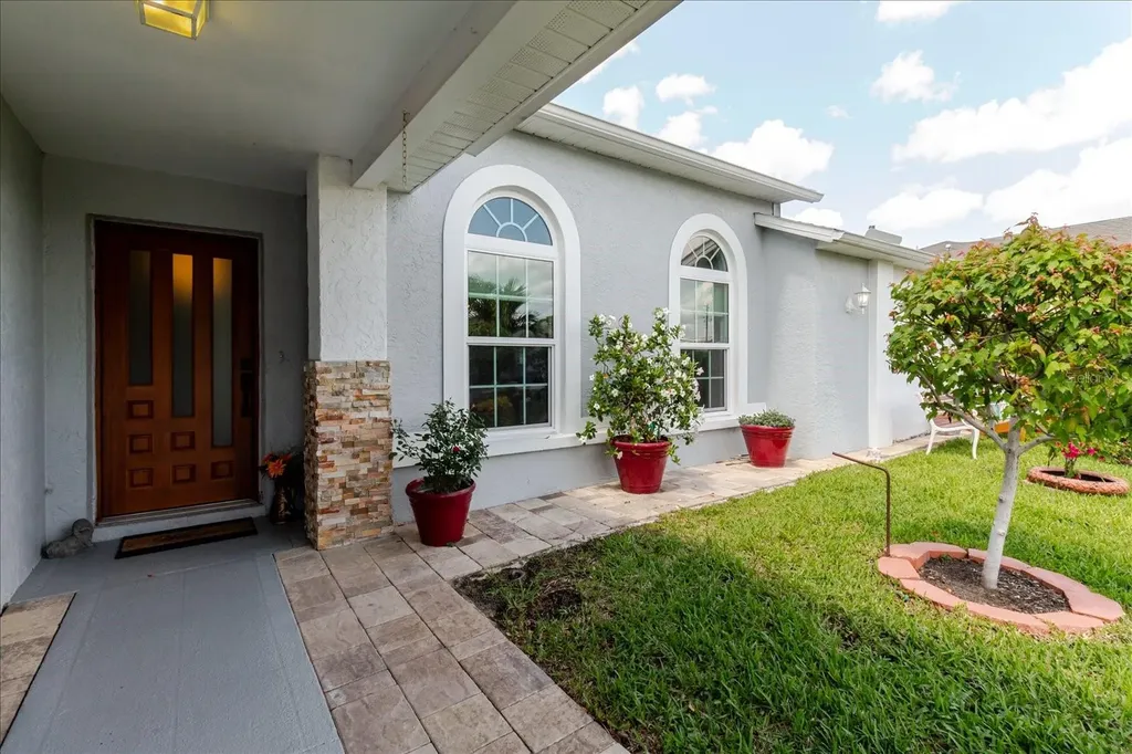 8112 Golden Bear Loop Port Richey FL 34668