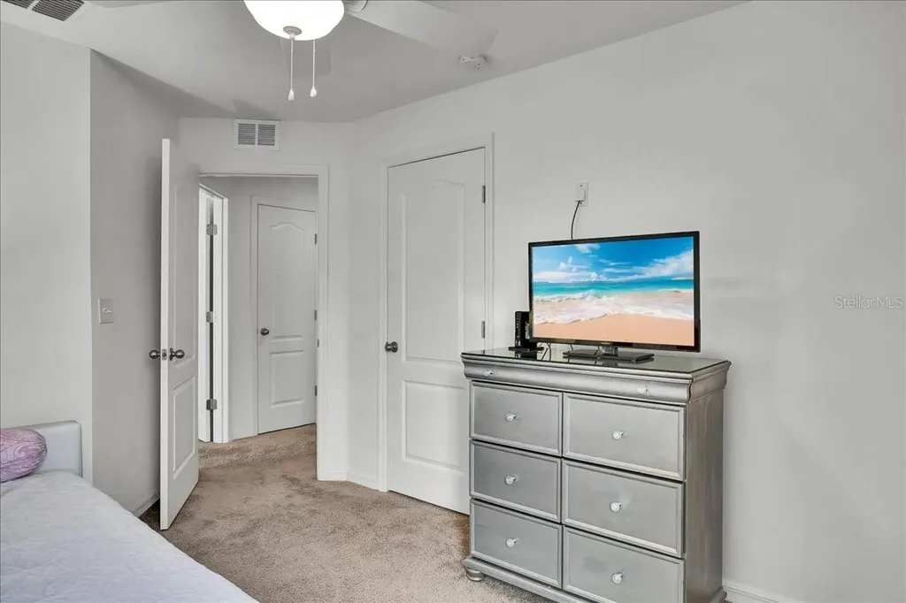 616 Chatham Walk Drive Ruskin FL 33570