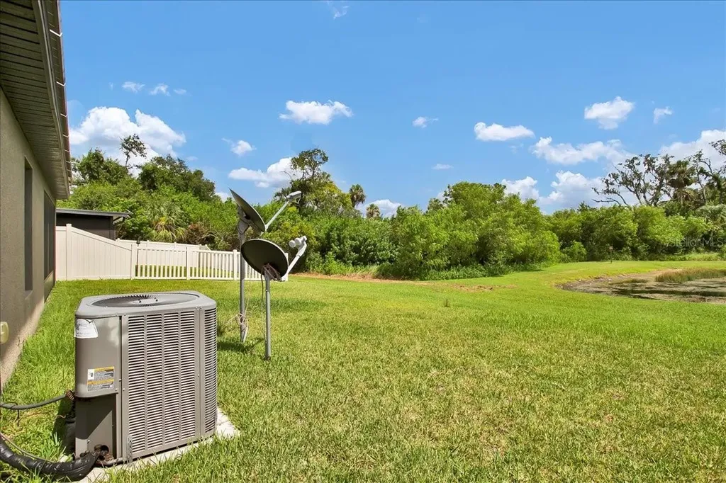 616 Chatham Walk Drive Ruskin FL 33570