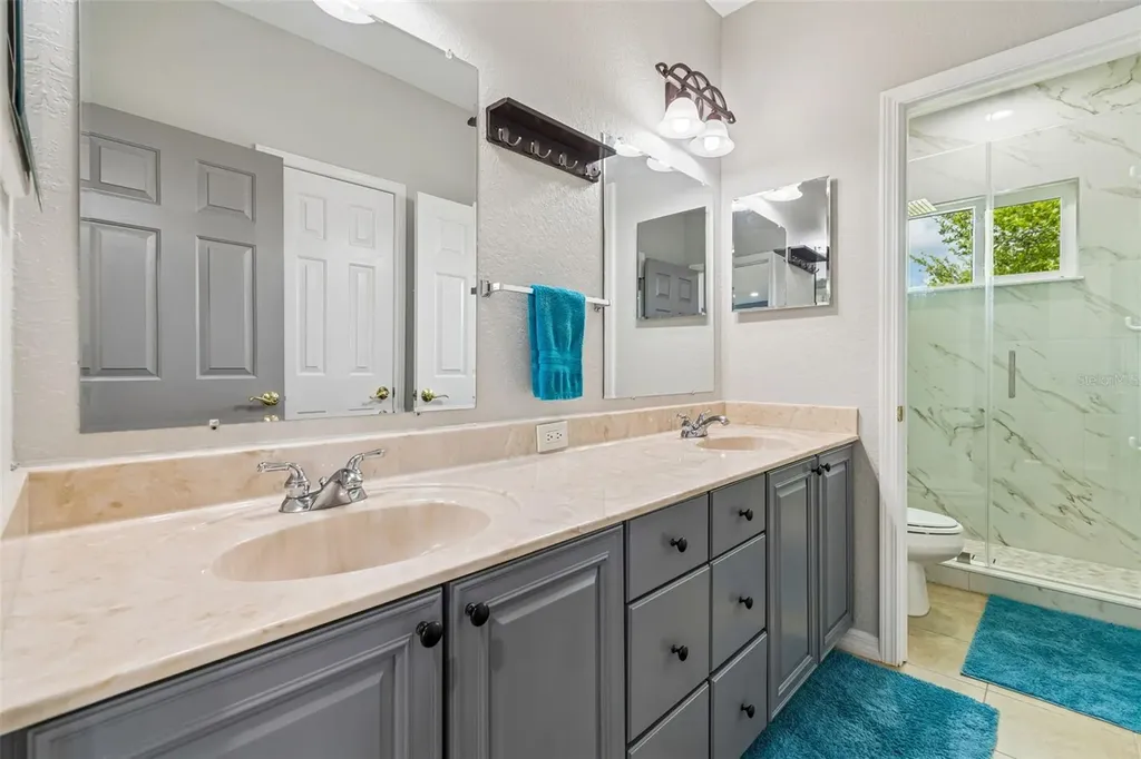 11830 Newberry Grove Loop Riverview FL 33579