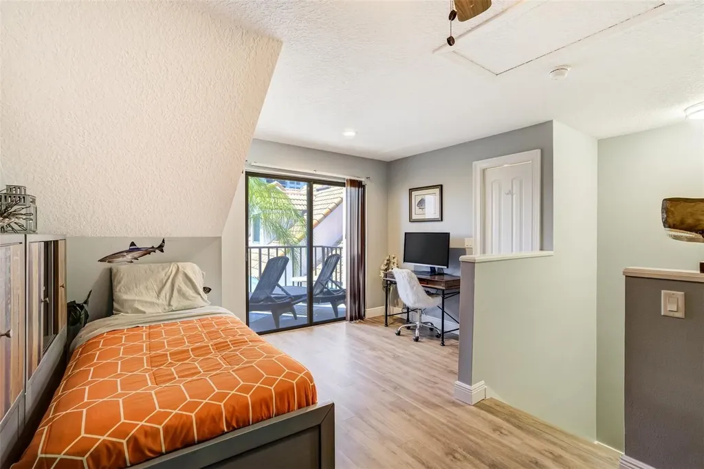 325 Island Way Clearwater Beach FL 33767