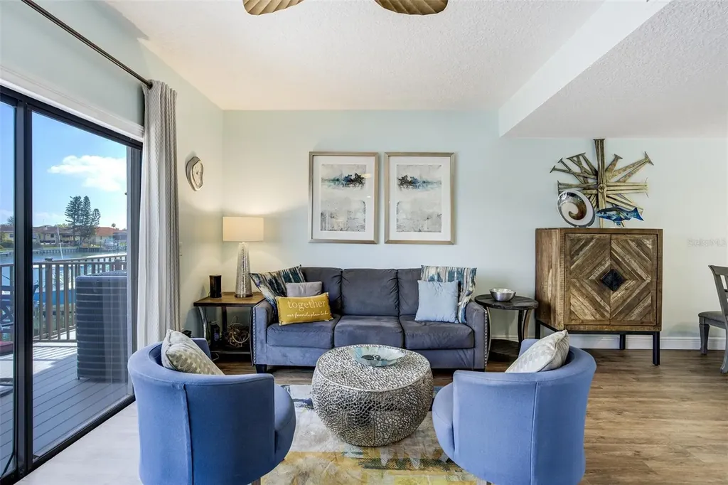325 Island Way Clearwater Beach FL 33767