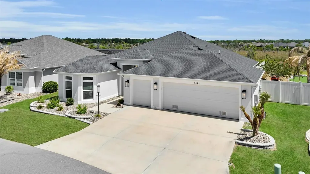5495 Hawkins Drive The Villages FL 32163