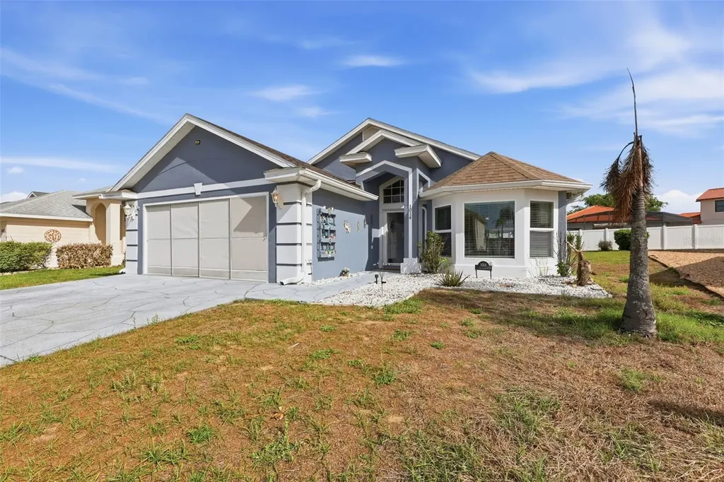 1014 Challenger Avenue Davenport FL 33897