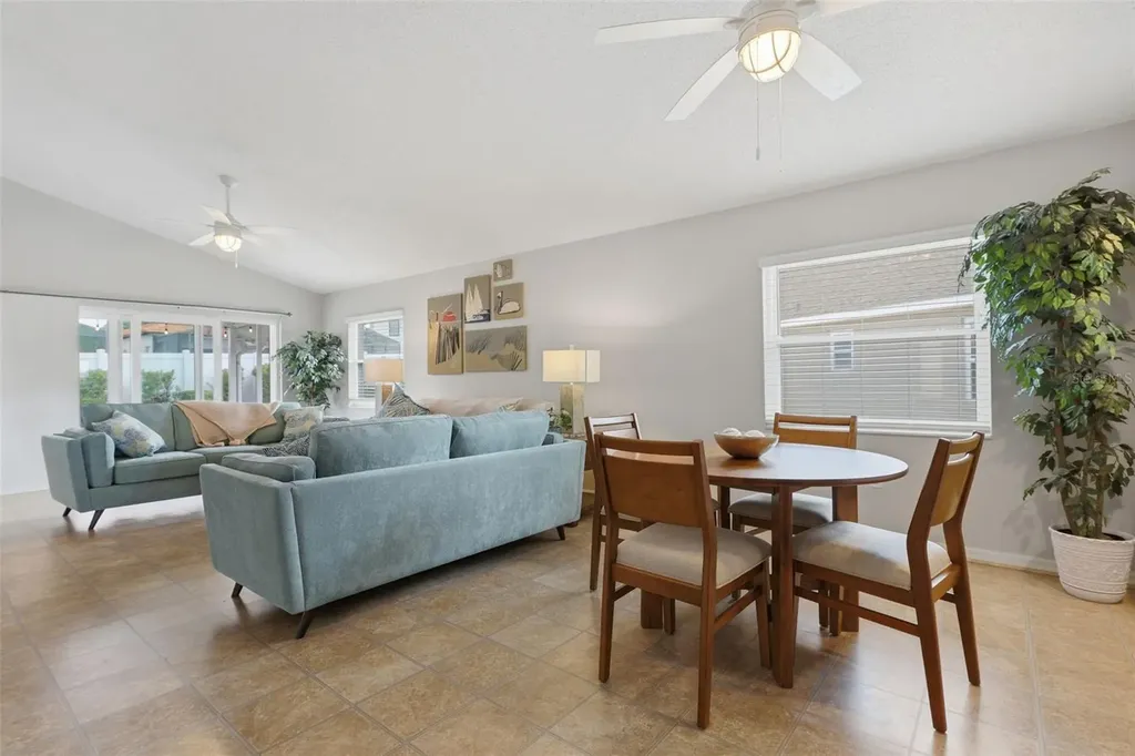 1014 Challenger Avenue Davenport FL 33897