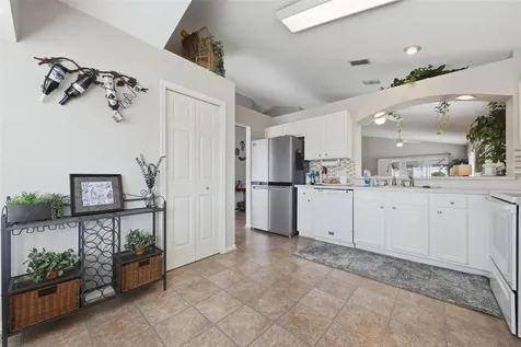 1014 Challenger Avenue Davenport FL 33897