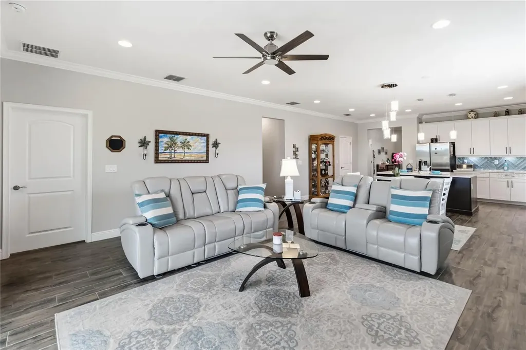 3273 Songbird Circle Harmony FL 34773