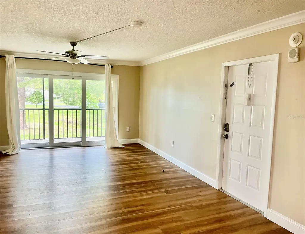 1423 Pine Glen Lane Tarpon Springs FL 34688