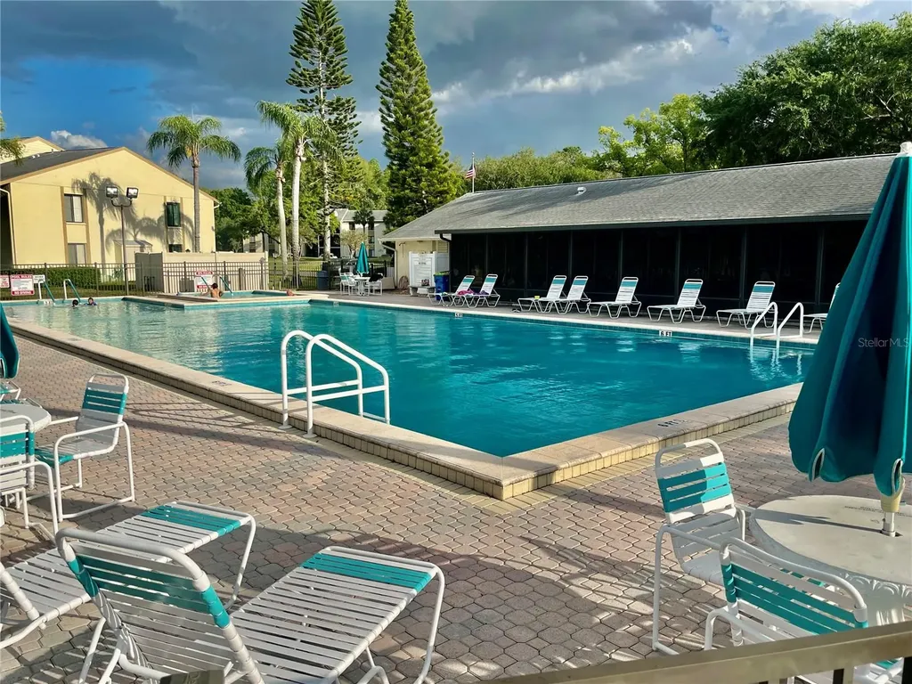 1423 Pine Glen Lane Tarpon Springs FL 34688