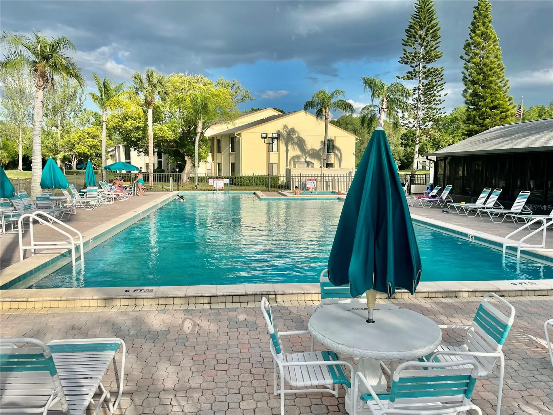 1423 Pine Glen Lane Tarpon Springs FL 34688