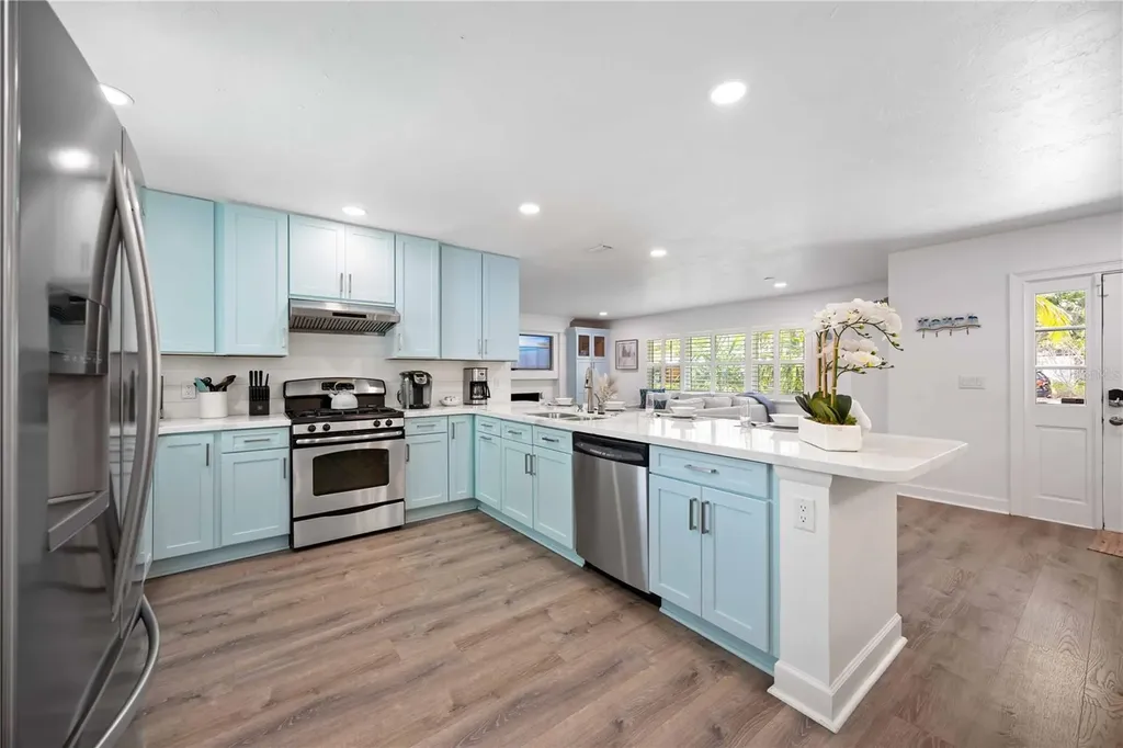 1865 Orchid Street Sarasota FL 34239
