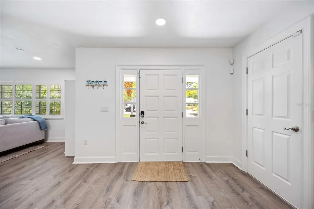 1865 Orchid Street Sarasota FL 34239
