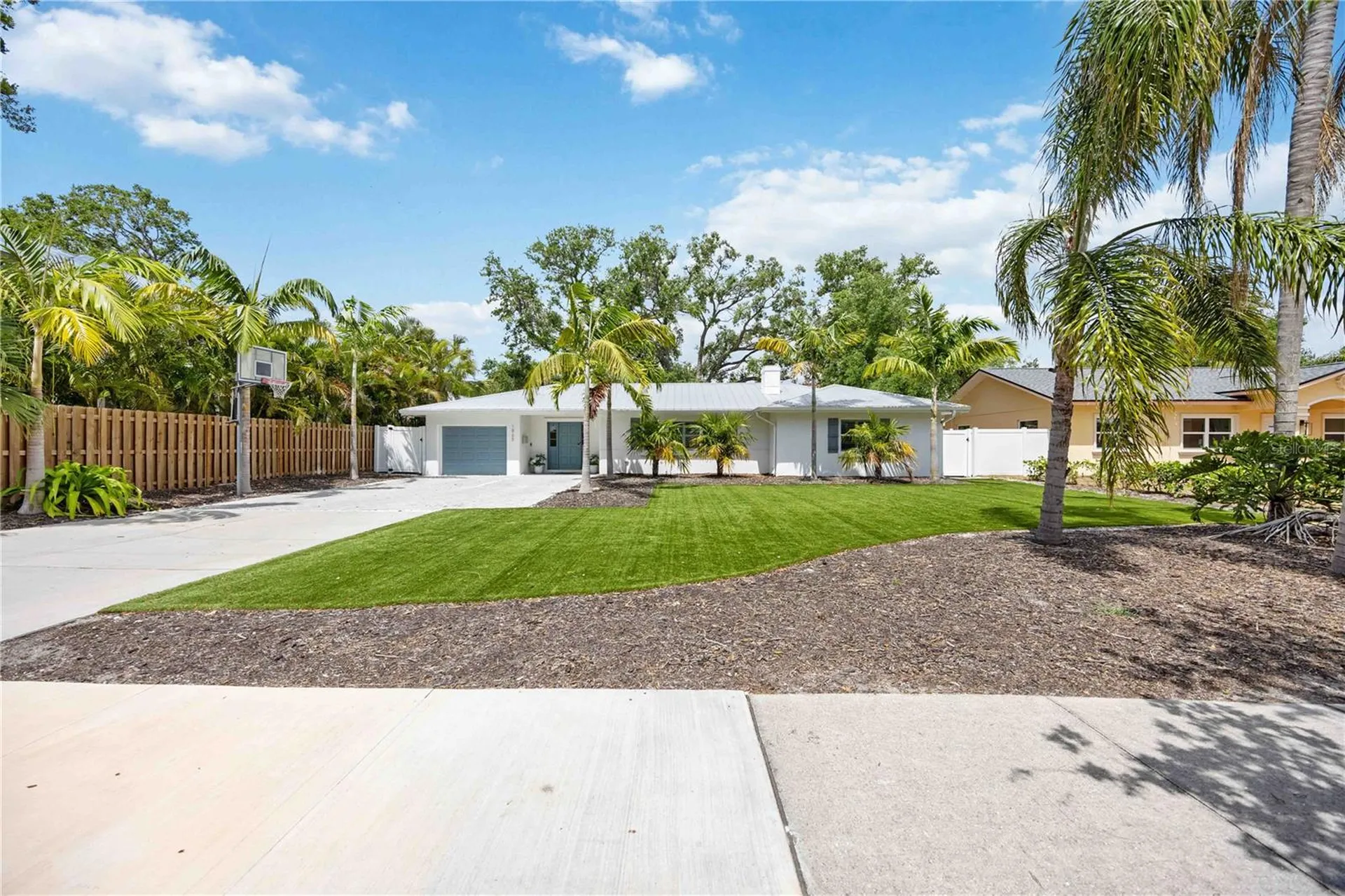1865 Orchid Street Sarasota FL 34239