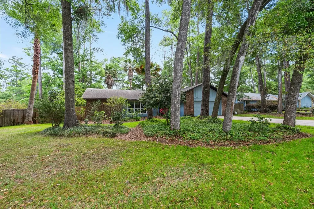 2725 NW 38th Street Gainesville FL 32605