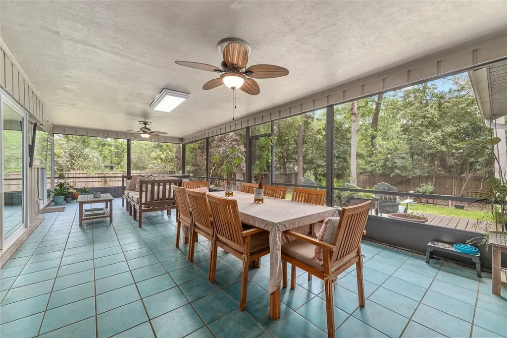 2725 NW 38th Street Gainesville FL 32605