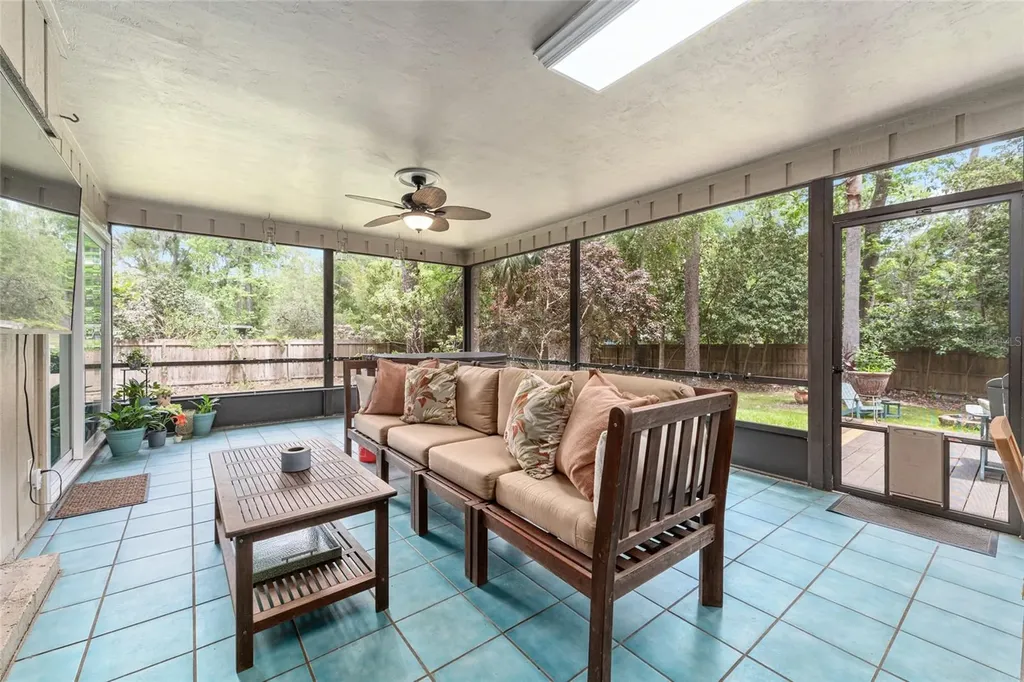 2725 NW 38th Street Gainesville FL 32605