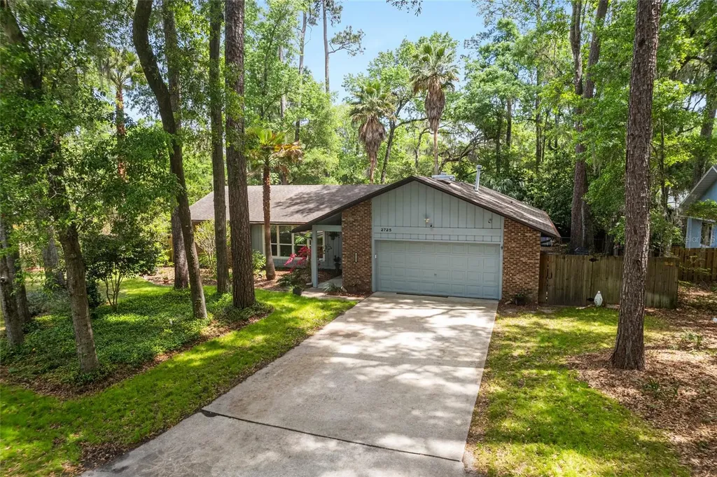 2725 NW 38th Street Gainesville FL 32605