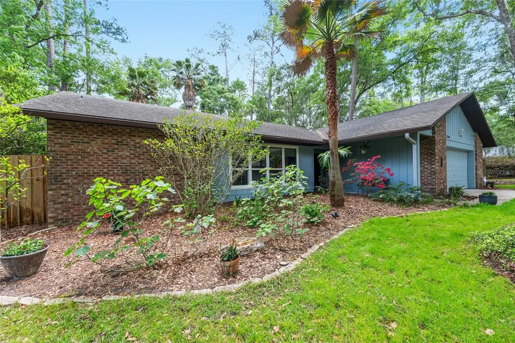 2725 NW 38th Street Gainesville FL 32605